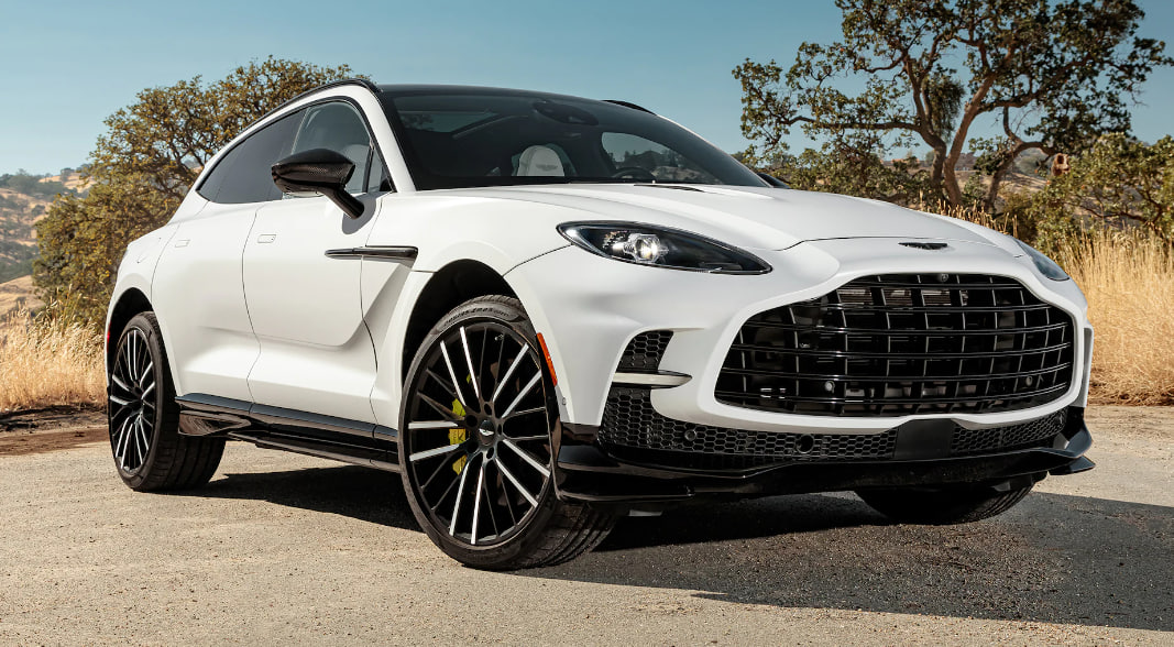 aston-martin-dbx-2023-is-one-of-the-super-luxury-suv-models