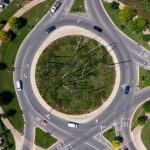 common-car-errors-when-going-through-roundabouts-and-intersections