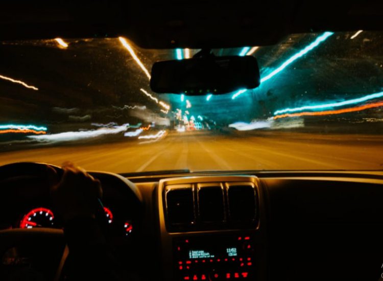 night-driving-experience-and-driving-hazards
